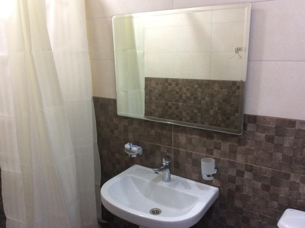 Apartment On Saryan 24 Ереван Екстериор снимка