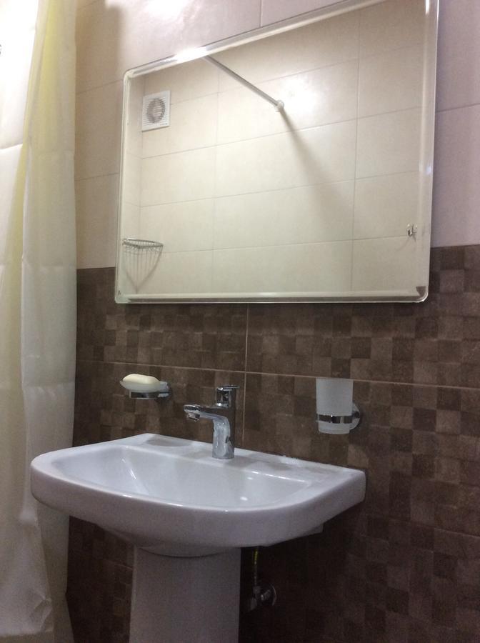 Apartment On Saryan 24 Ереван Екстериор снимка