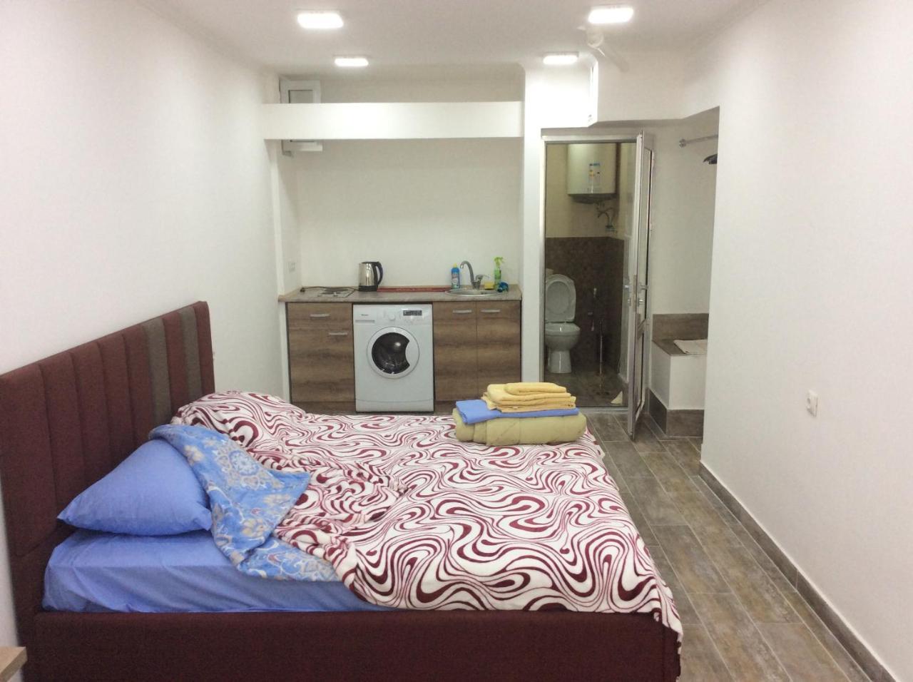 Apartment On Saryan 24 Ереван Екстериор снимка