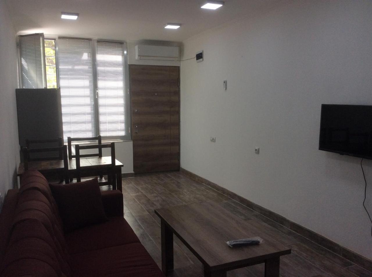 Apartment On Saryan 24 Ереван Екстериор снимка